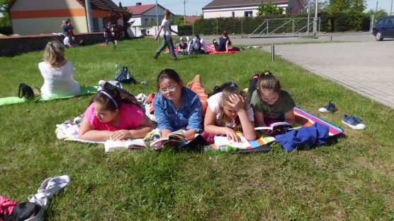 Tydzień Bibliotek - wszyscy czytają w Trzemesznie Lubuskim!