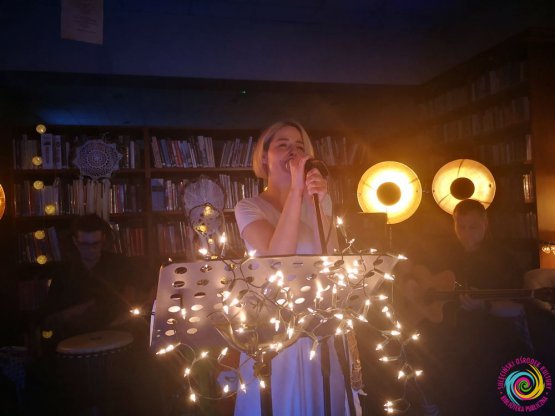Światowy Dzień Poezji w naszej bibliotece - relacja z wydarzenia