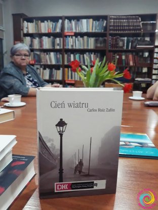 Dyskusyjny Klub Książki - "Cień wiatru"