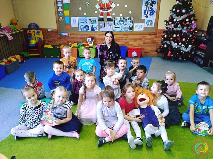 Czytanie na przedszkolnym dywanie - czytamy książeczki Urszuli Kozłowskiej