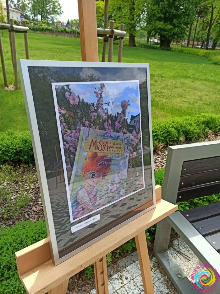 Wystawa fotografii projektu „Ubierz się w książkę” – 14.05.2020 r. - relacja z wydarzenia